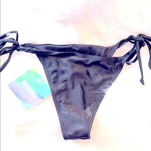 ⬛️ NWT Missguided Black Bikini Bottom⬛️